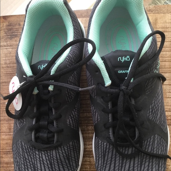 Ryka Shoes - Ryka 8.5